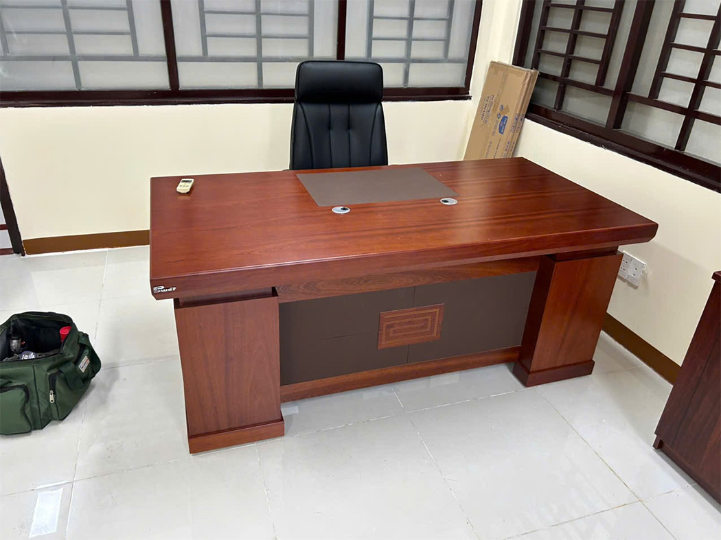 Hình thực tế bàn DT1890VM16