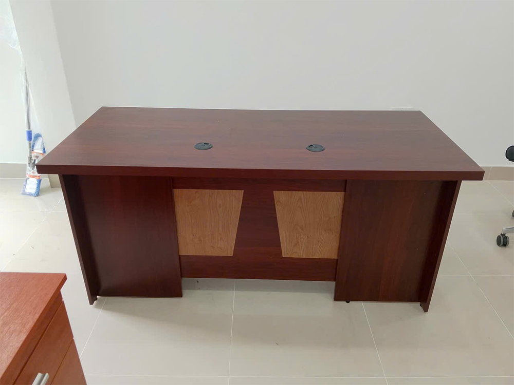 Hình thực tế bàn ET1600FR