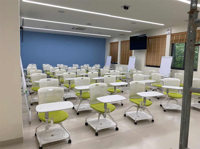 Ghế TR-888 cho phòng học STEM chuẩn, linh hoạt