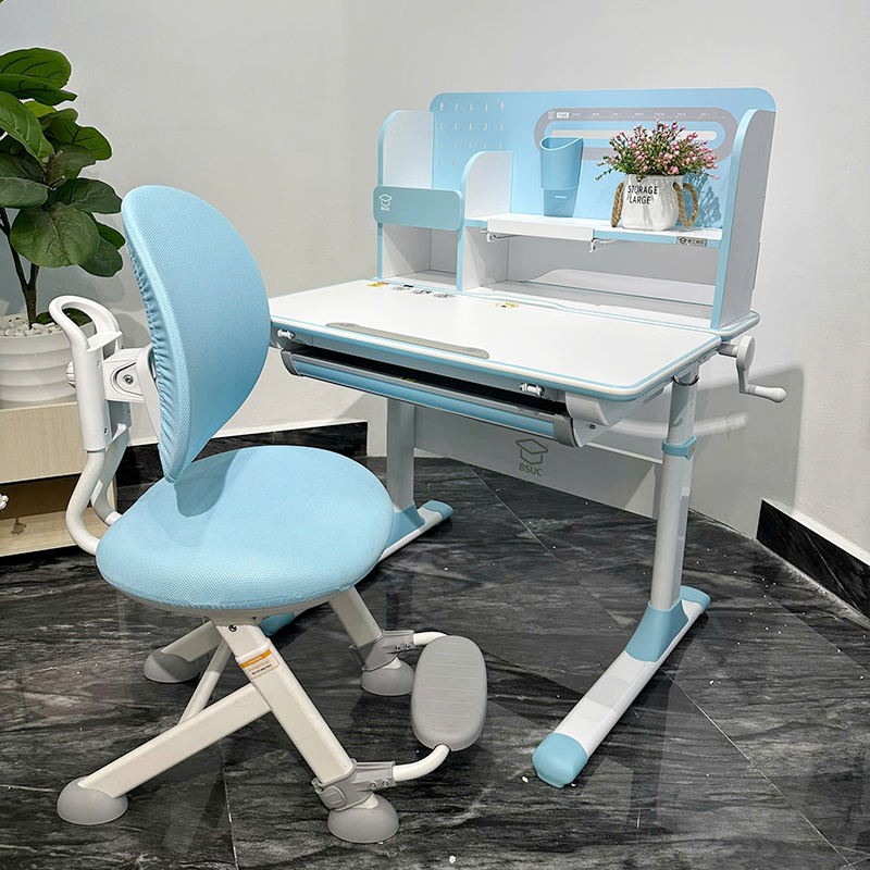 Hình thực tế bàn màu xanh