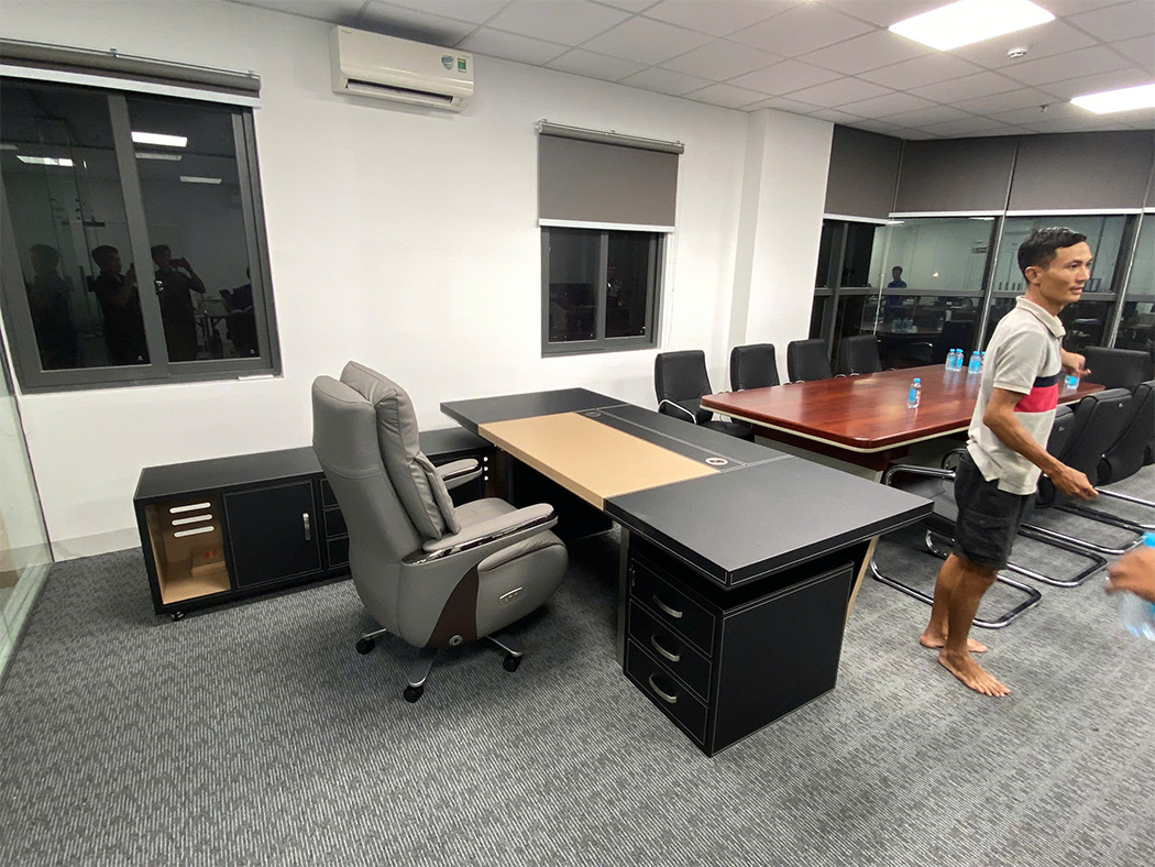 Ghế giám đốc L2313 kết hợp cùng BOSS65