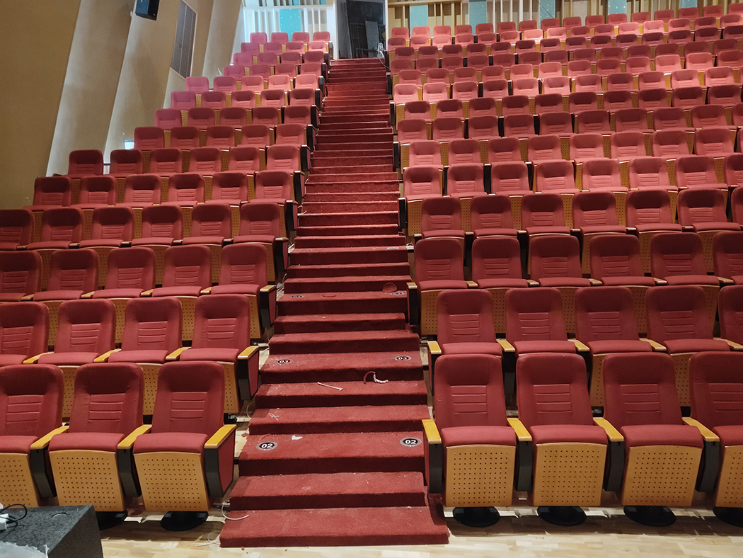 Hình 2: Ghế hội trường WZ610