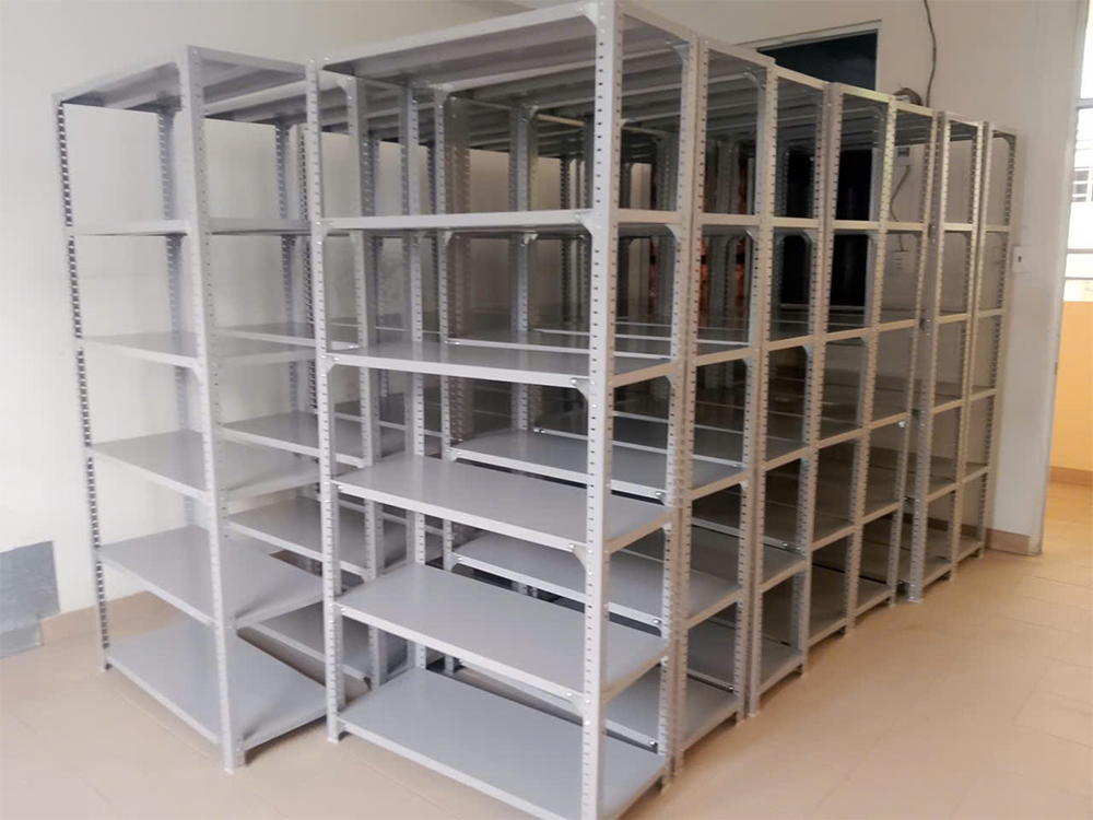Giá sắt GS1B trang bị cho công trình