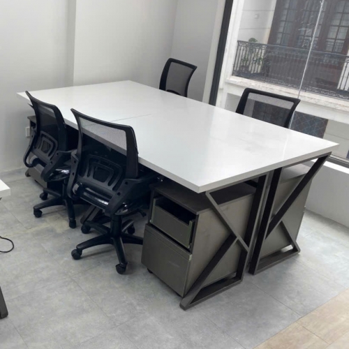 Bàn làm việc chữ K