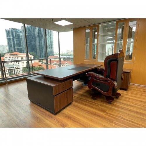 Bàn lãnh đạo BOSS20