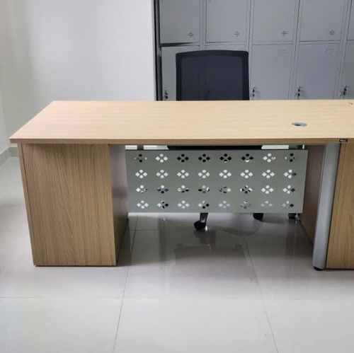 Bàn nhân viên HR120HLC7Y1