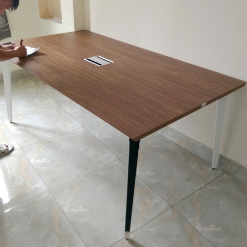 Bàn họp STH1810C16